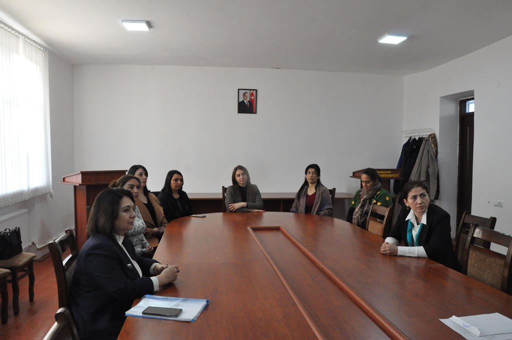 Valideynlər növbəti dəfə imtahan prosesini izləyiblər