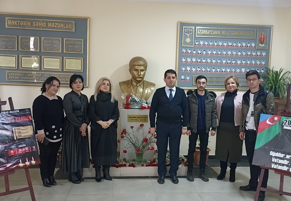 20 Yanvar faciəsində həlak olmuş şəhidin abidəsi ziyarət edilib