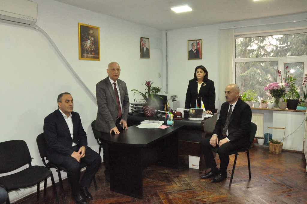 Valideynlər növbəti dəfə imtahan prosesini izləyiblər