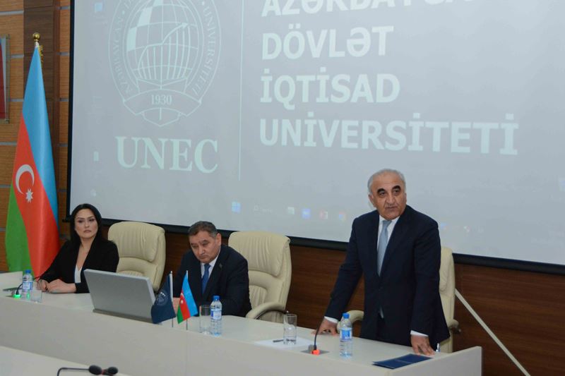 Universitetlərdə ilk: Rektor İctimai Şura qarşısında hesabat verdi-UNEC