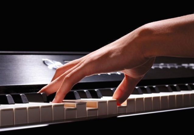 Valideynlər uşaqlarını musiqi məktəbinə qoyan zaman hansı ciddi xətalara yol verirlər ?