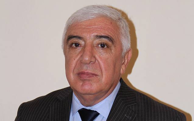 Tutulan dekan bu icra başçısının yaxın qohumudur-FOTO
