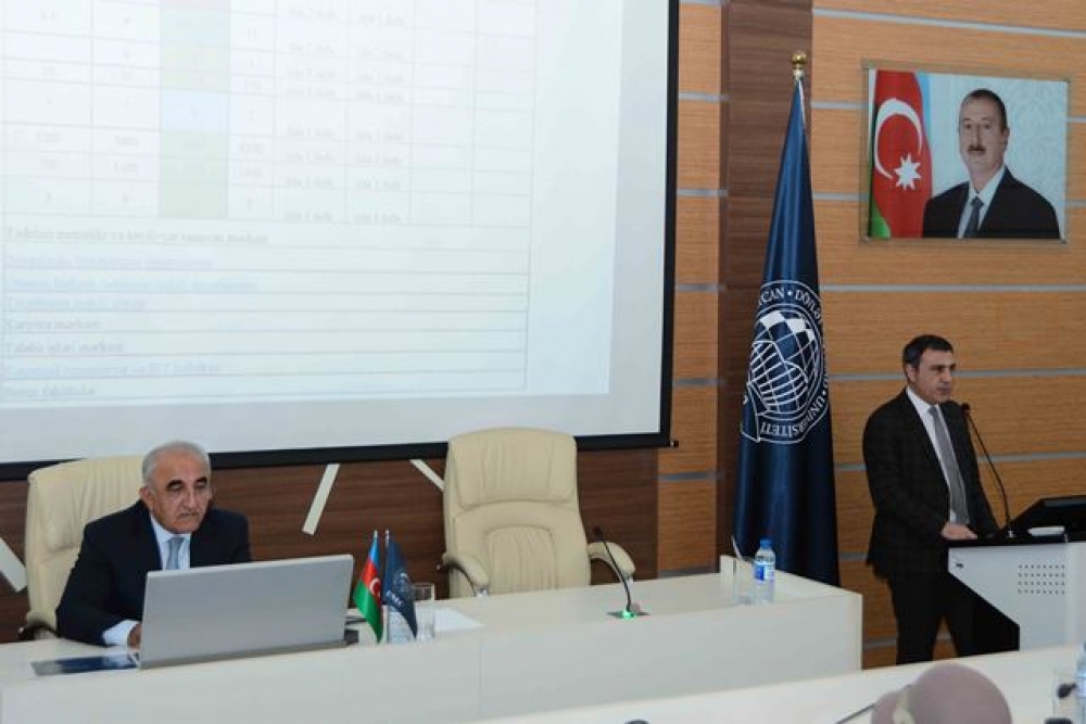 Prorektor: 295 tələbə UNEC-in xüsusi təqaüdünü qazanıb