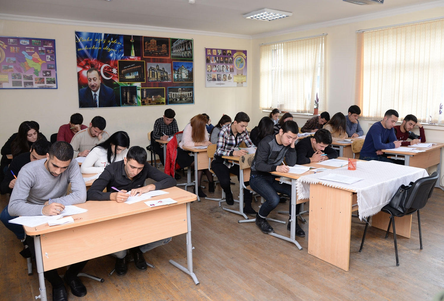 6000-ə yaxın abituriyent sınaq imtahanı verəcək