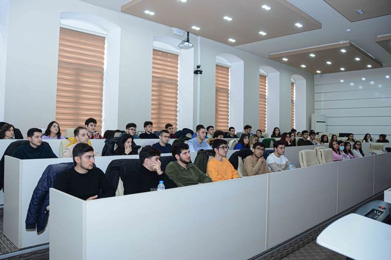İqtisad Universitetində karyera günü keçirilib