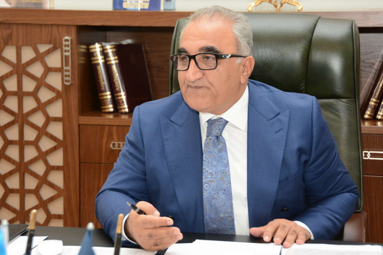 “UNEC-də təqaüd alan tələbələr azalmayıb, artıb” - REKTOR
