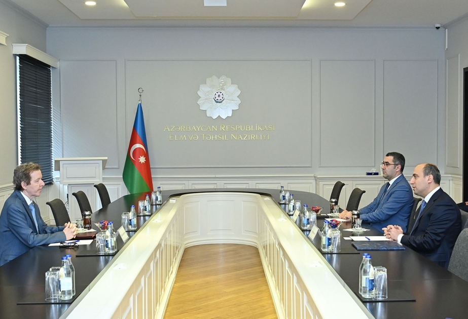 Əlcazairlə təhsil sahəsində əməkdaşlıq müzakirə olunub