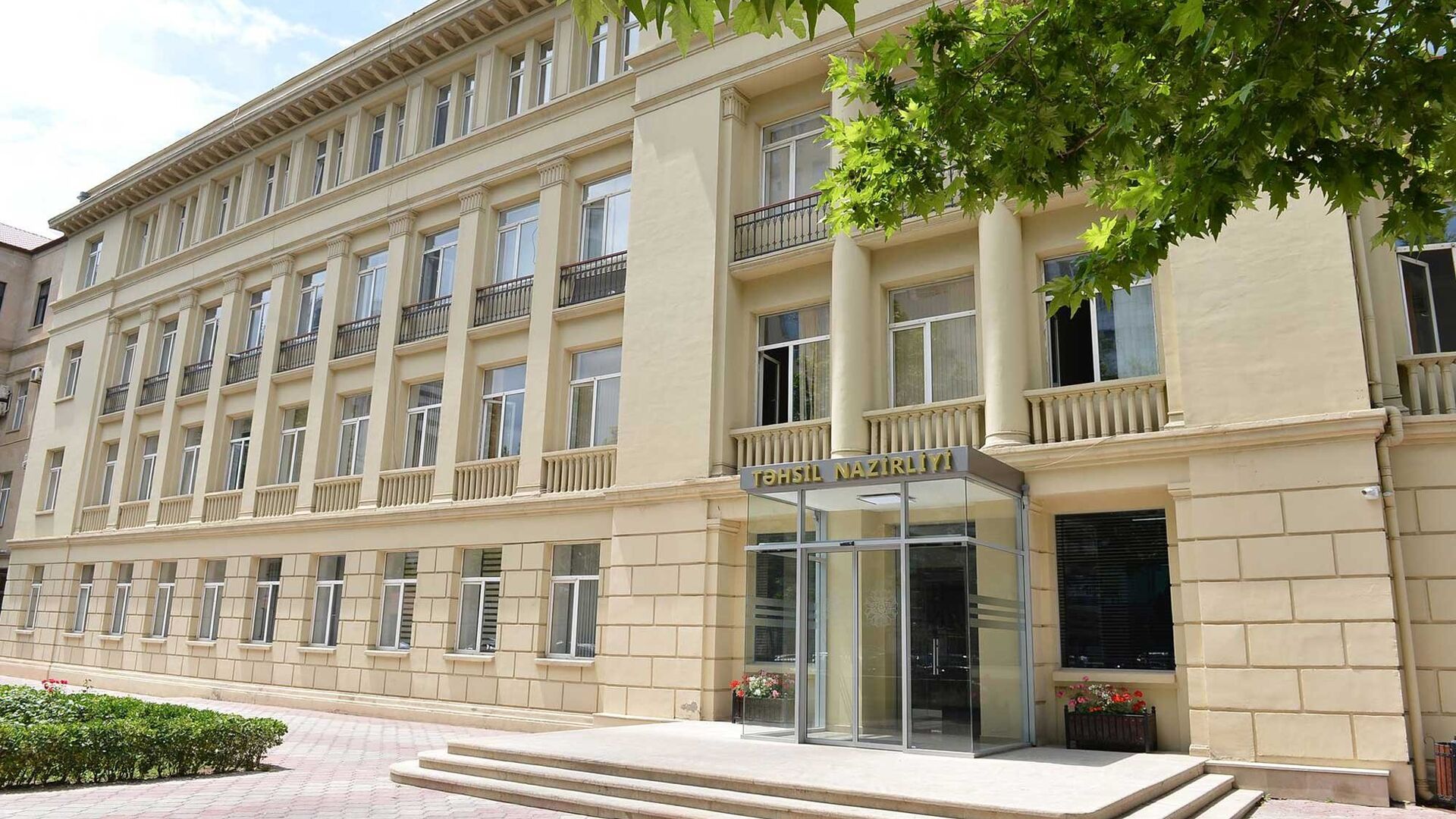 2020-ci ildə ali məktəblərə qəbul olunanlara ŞAD XƏBƏR