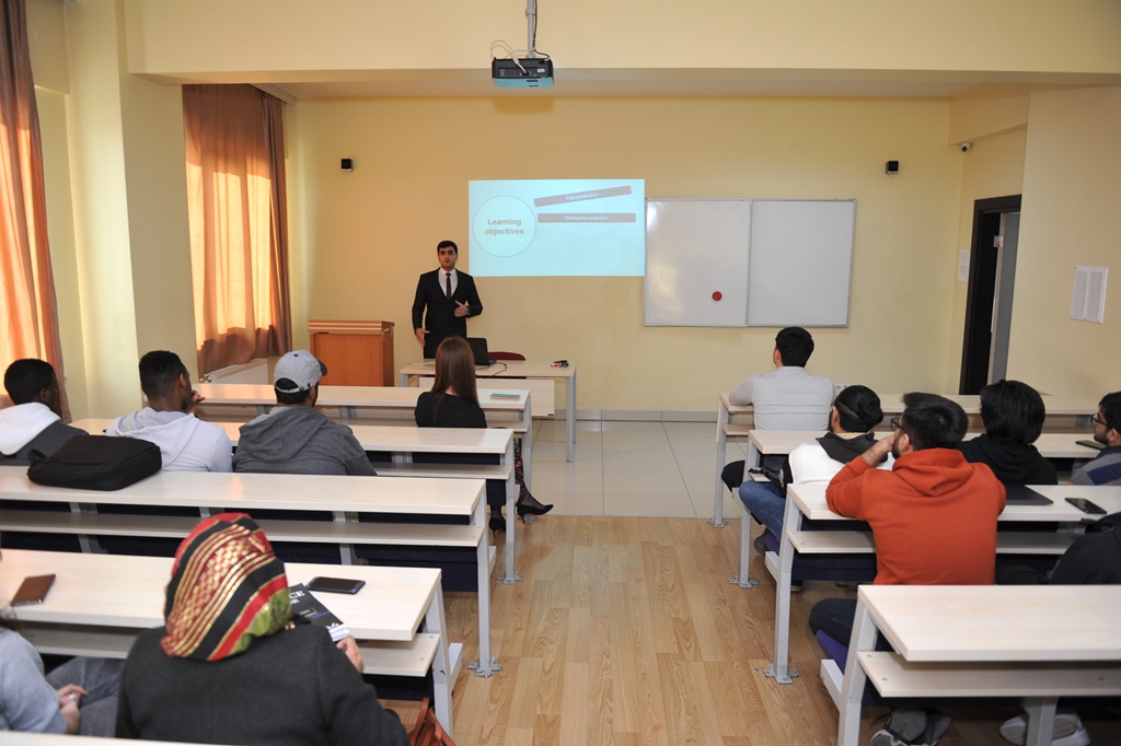 BMU-da əcnəbi tələbələrə seminar keçirilib