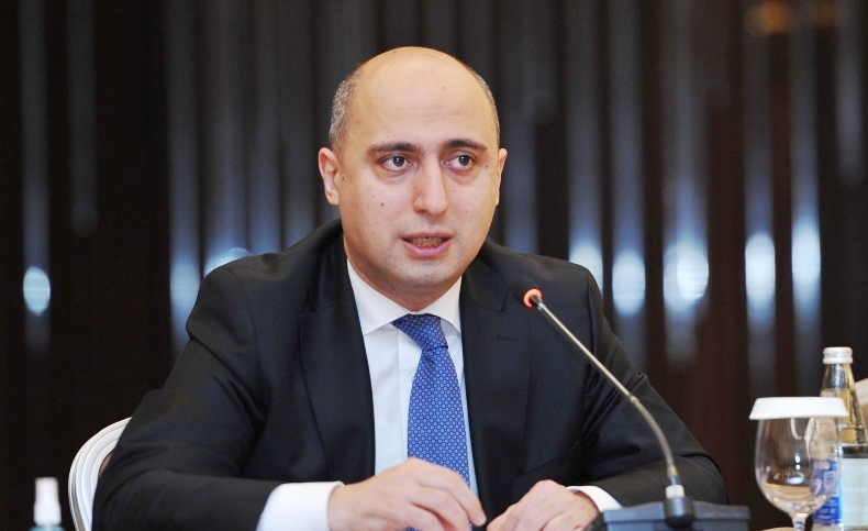 Nazir ali məktəblərə qəbul qaydalarının dəyişilməsini İSTƏDİ