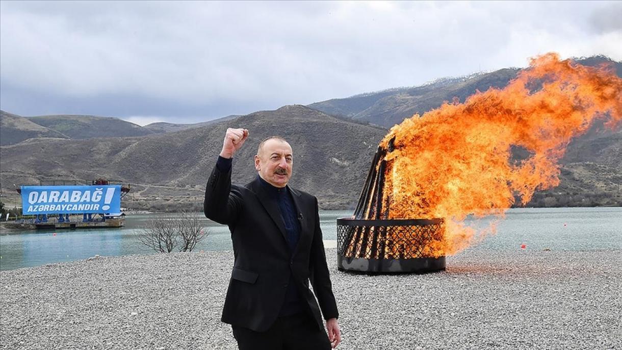 İlham Əliyev Qarabağda Novruz tonqalı yandırdı - VİDEO
