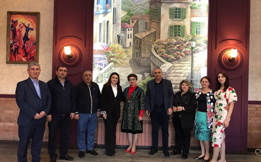 Qazaxıstanda azərbaycanlı tələbələrlə görüş olub
