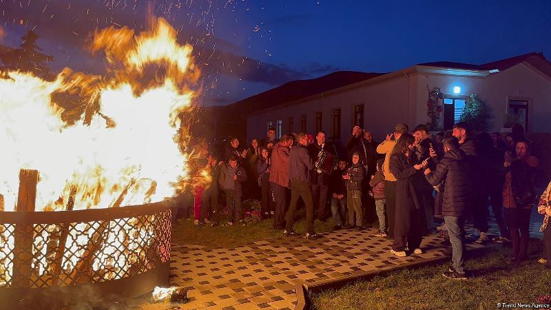 Talış kəndində 30 ildən sonra Novruz tonqalı alovlandı - VİDEO