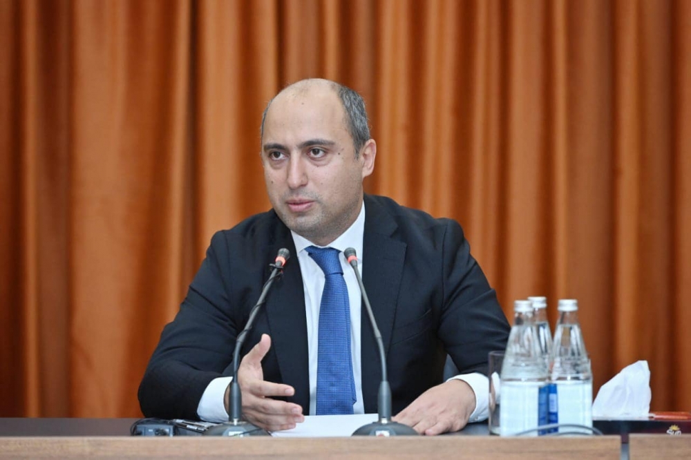 Elm və təhsil naziri vətəndaşları qəbul edəcək