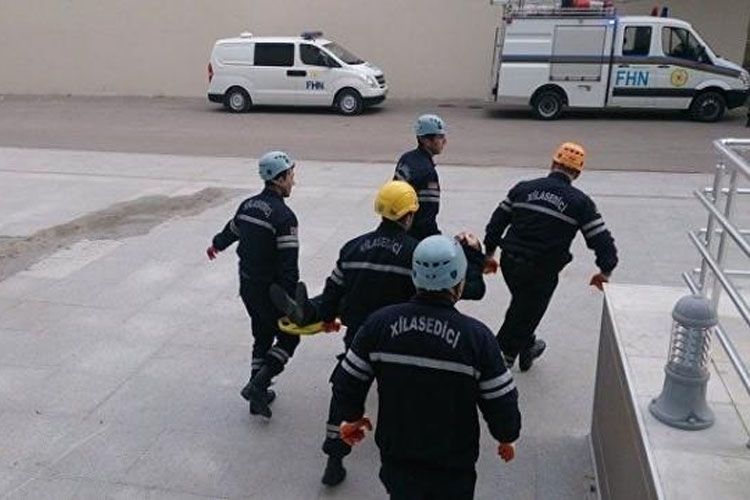 Fövqəladə Hallar Nazirliyi 4-ü azyaşlını XİLAS EDİB