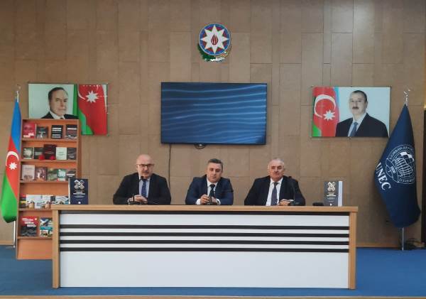 UNEC-də 31 Mart Soyqırımına həsr olunmuş tədbir keçirilib