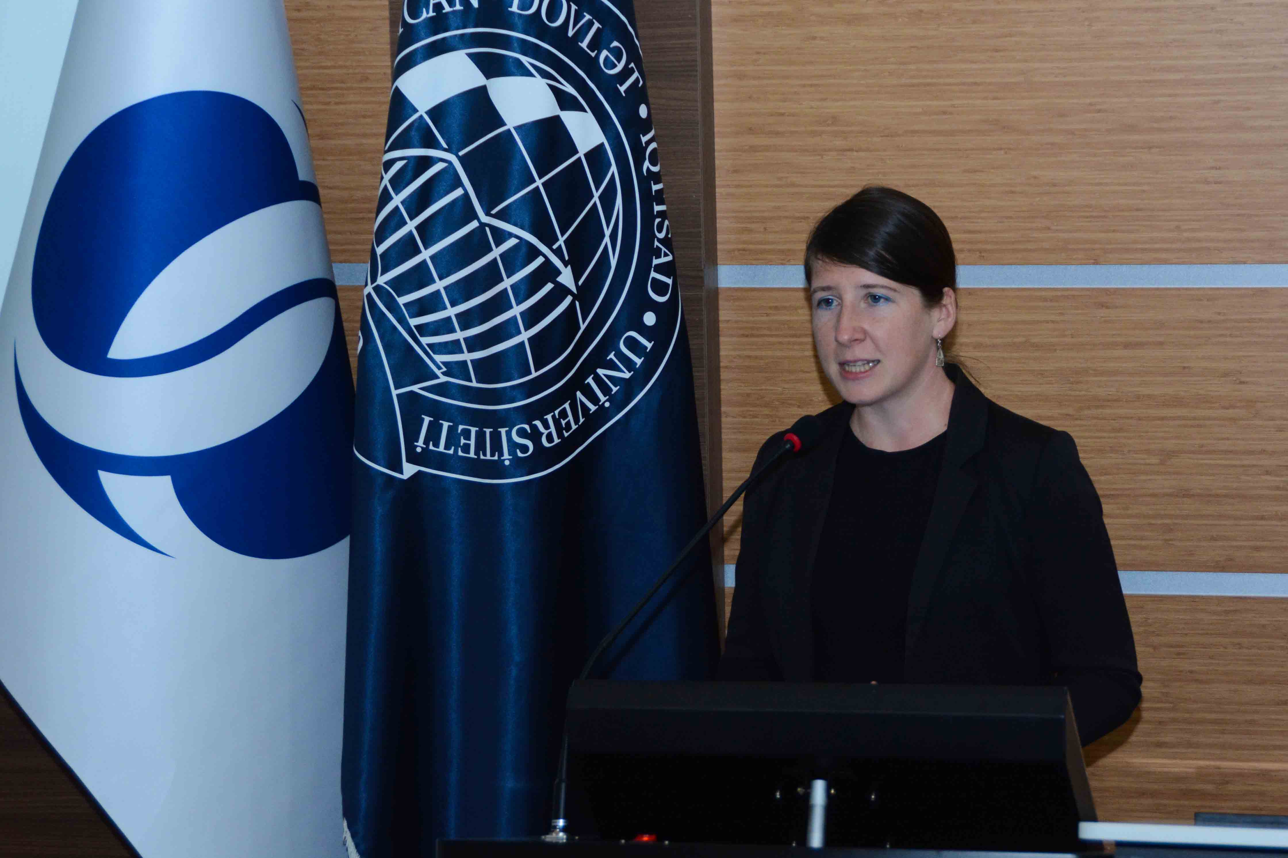 Avropa Bankı UNEC-də təqdimat keçirib