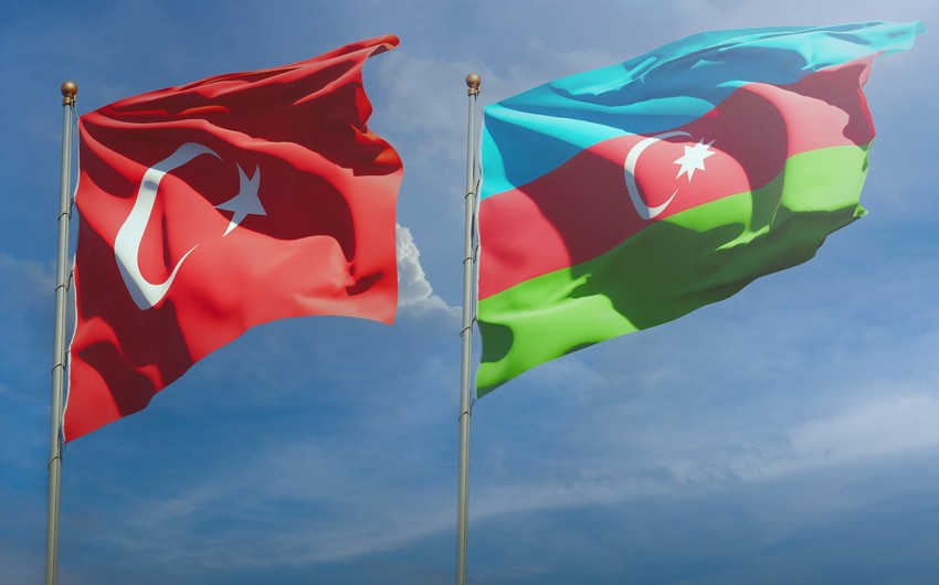 Azərbaycanın təhsil işçiləri Türkiyəyə 30 milyonluq yardım edib