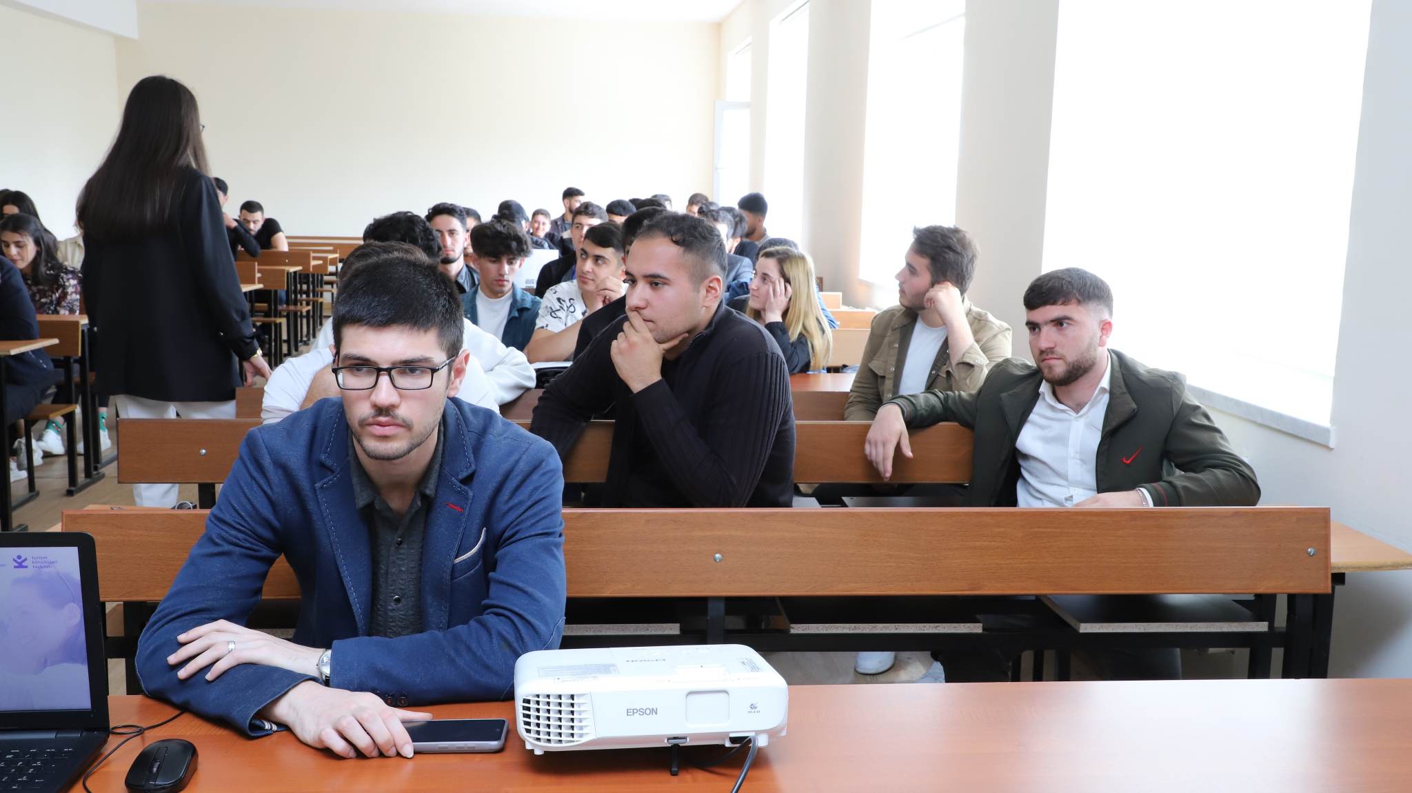 LDU-da turizmlə bağlı maarifləndirici tədbir