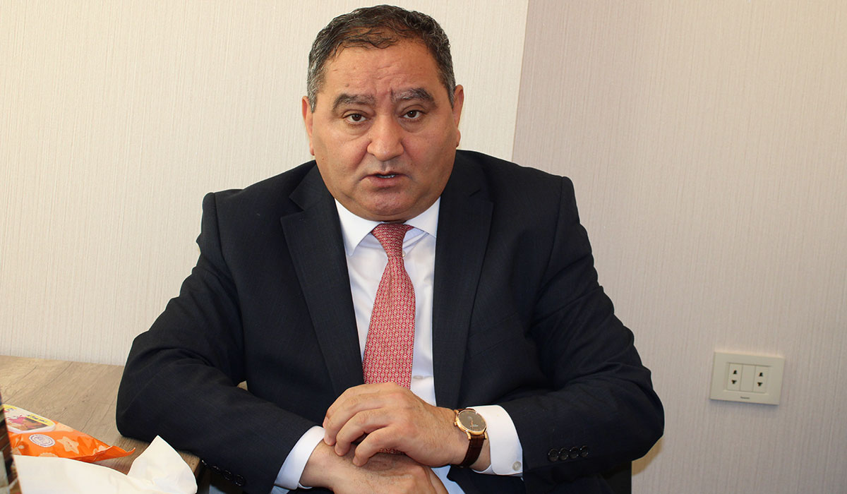 Deputat: Ali məktəb dərsliklərinin çapına indiyə qədər vəsait ayrılmayıb