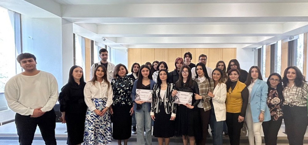 UNEC-də Heydər Əliyevin iqtisadi irsi müzakirə olunub