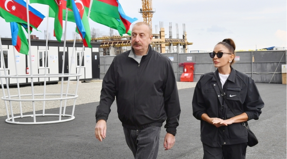 Prezident və birinci xanım Hadrutda məktəbin bərpası ilə tanış olublar