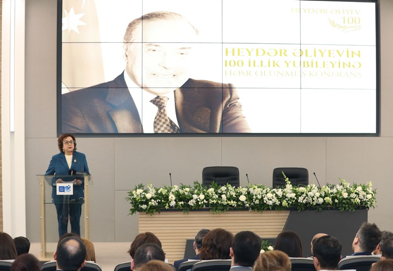 Dövlət İmtahan Mərkəzində Heydər Əliyevlə bağlı xatirələr danışıldı