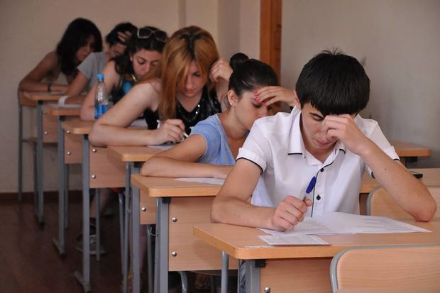 Kolleclərə müsabiqə zamanı attestat qiymətləri nəzərə alınır? - DİM