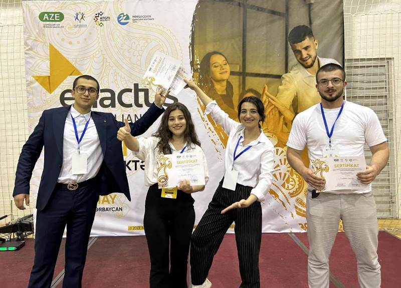 Tələbələr “Enactus Biznes Məktəbi