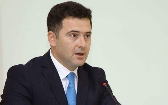 Təhsil İdarəsinin rəisinə cinayət işinin açıldığı bildirilir