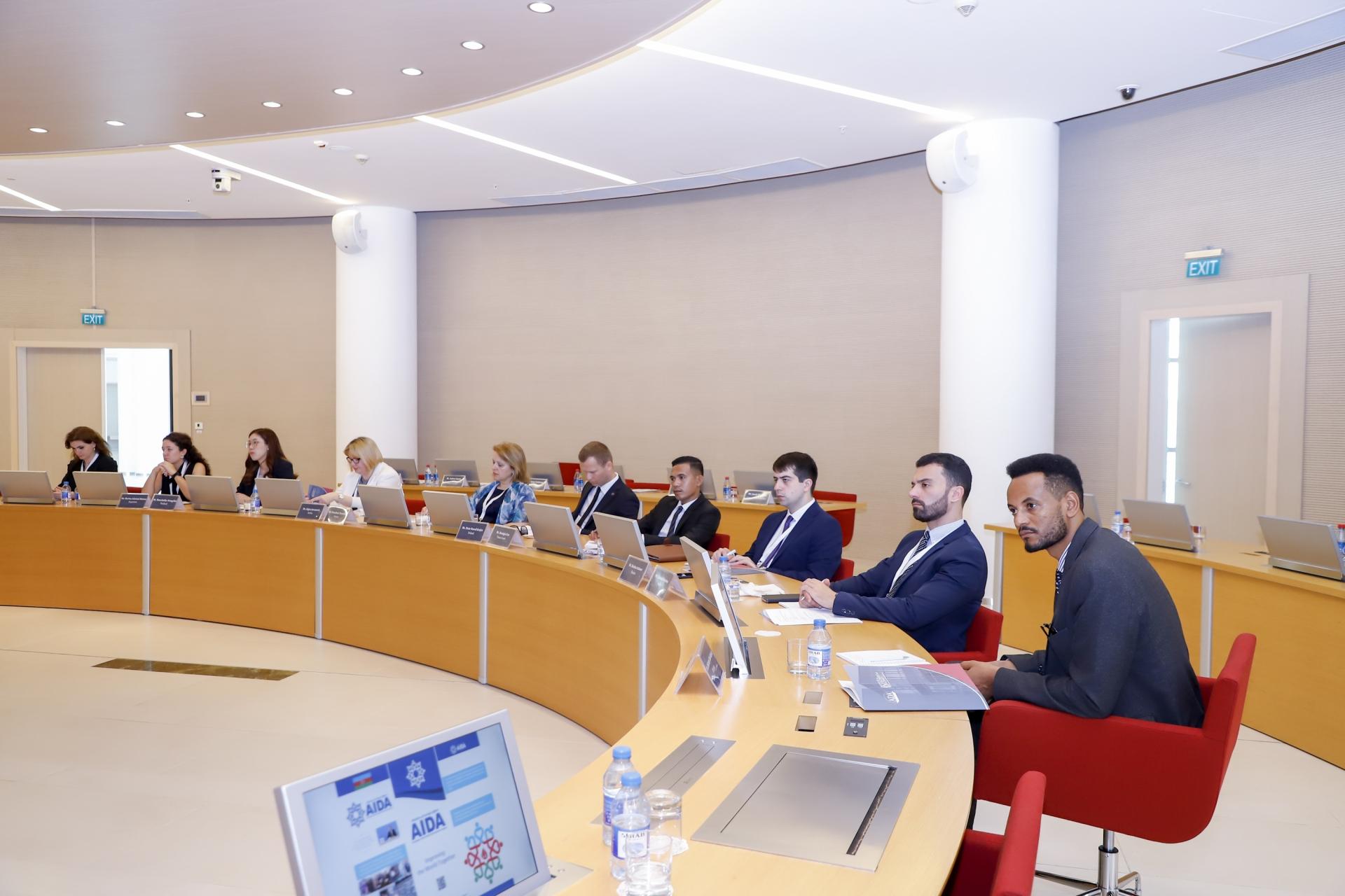 Xarici diplomatlar Bakıda ixtisasartırma təlimi keçəcək