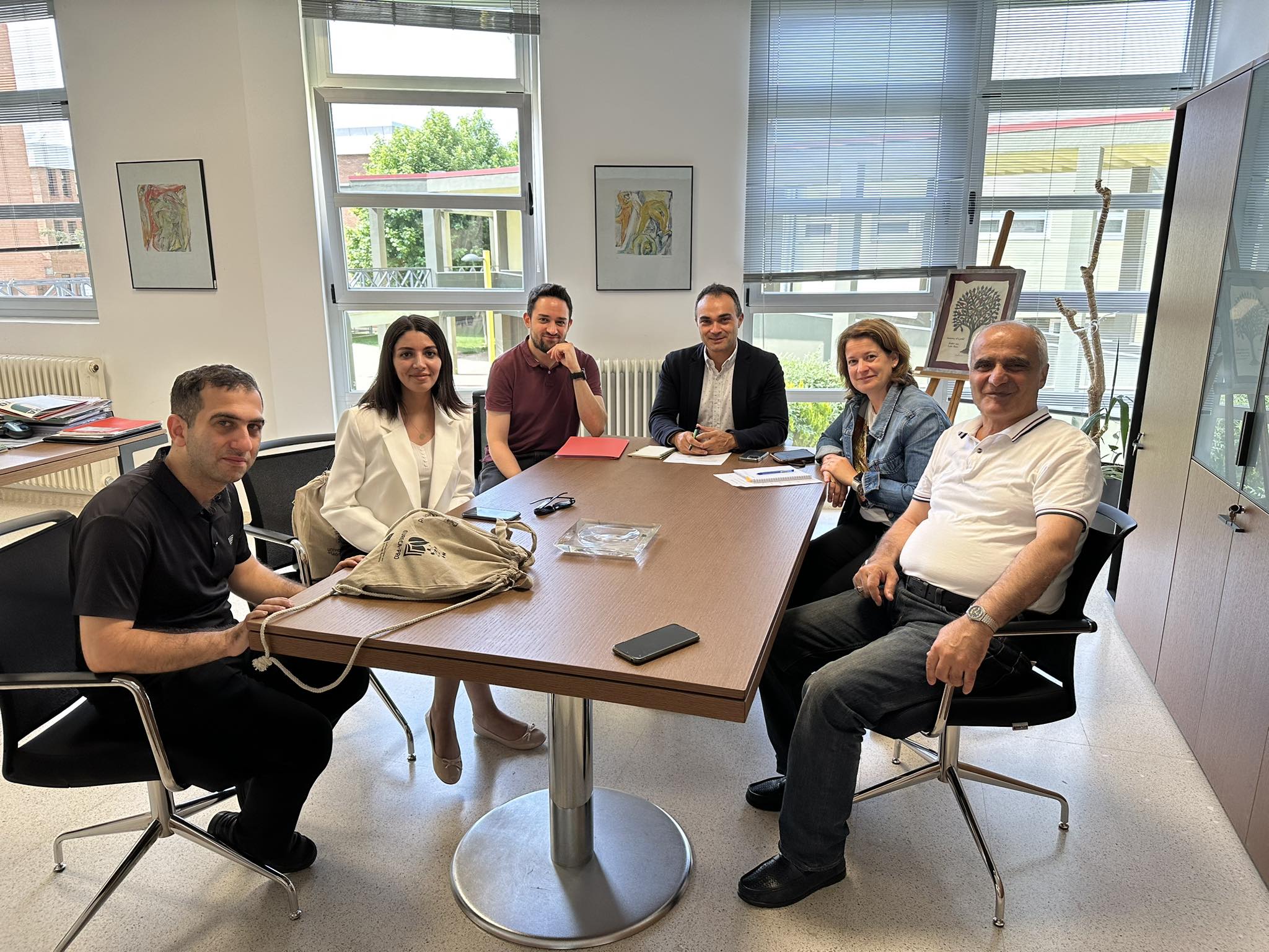LDU əməkdaşları İspaniyanın Leon Universitetində