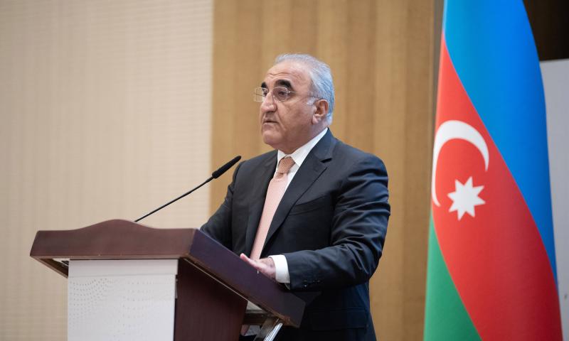 Rektor UNEC-də verilən maaşın məbləğini AÇIQLADI