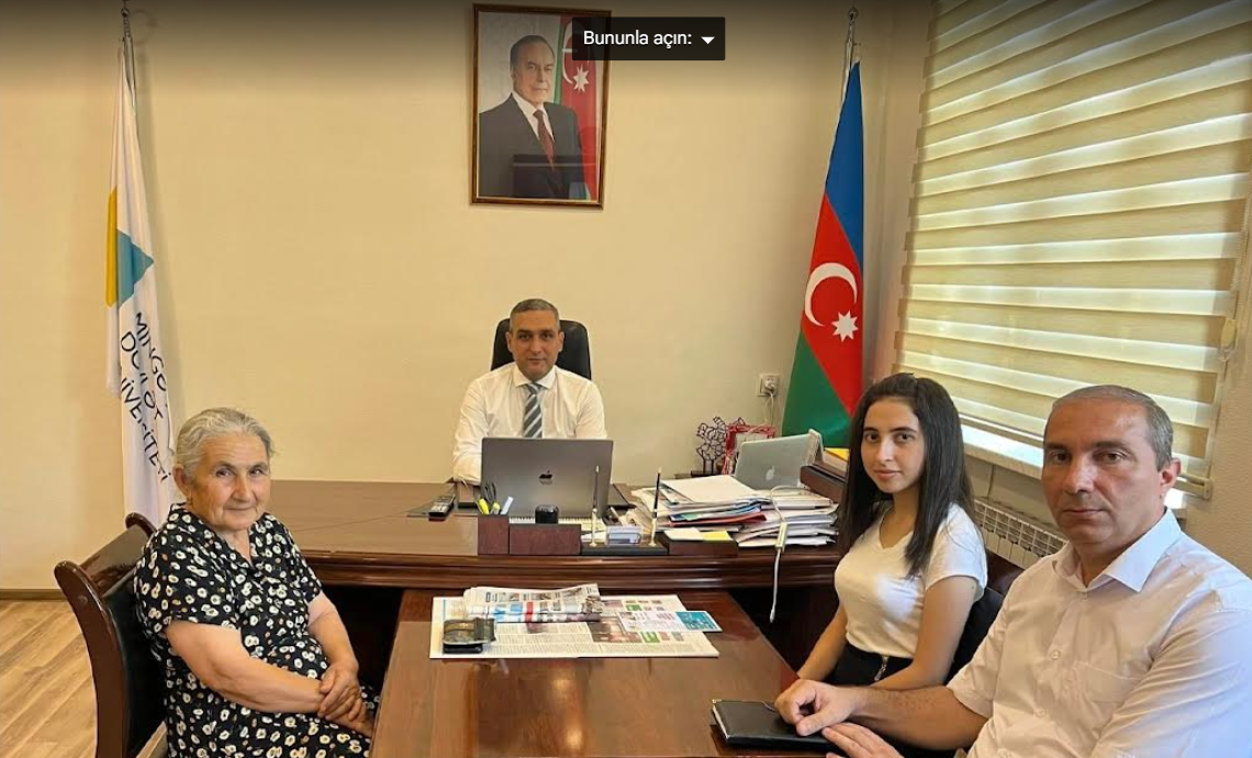 Rektor yüksək bal toplayan abituriyentlə görüşdü