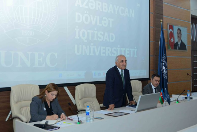 UNEC - də yeni tədris ilinin ilk iclası keçirilib