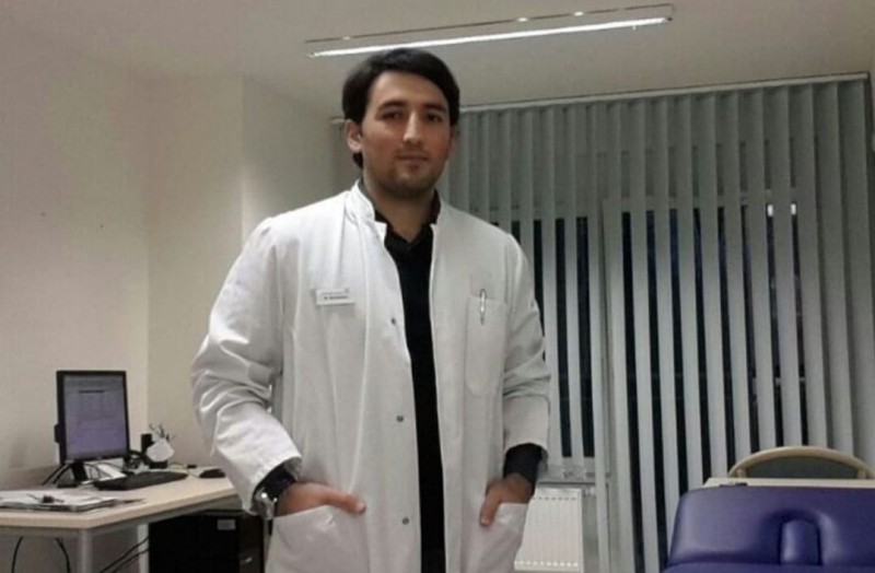 Tibb Universitetinin məzunu 20 min avroluq maaşı buraxıb vətənə DÖNDÜ