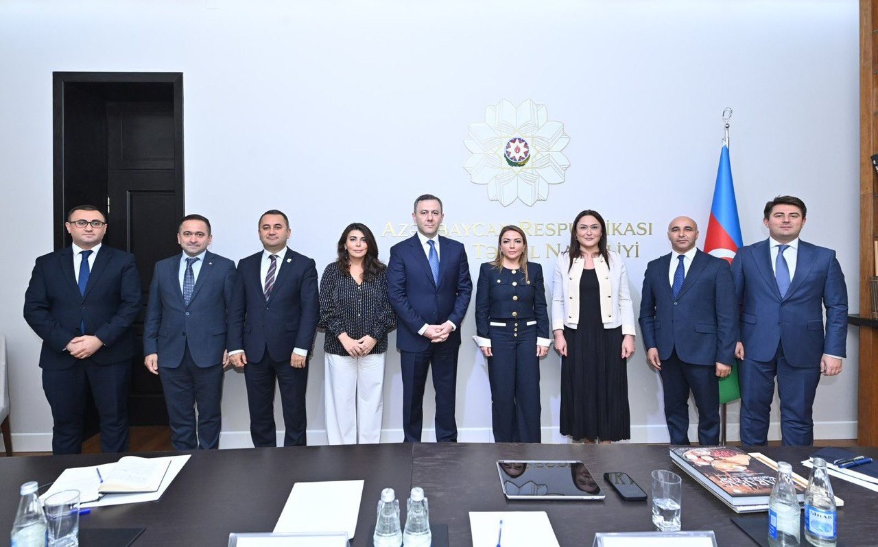 Elm və Təhsil Nazirliyi ilə QHT-lərə Dövlət Dəstəyi Agentliyi arasında görüş keçirilib