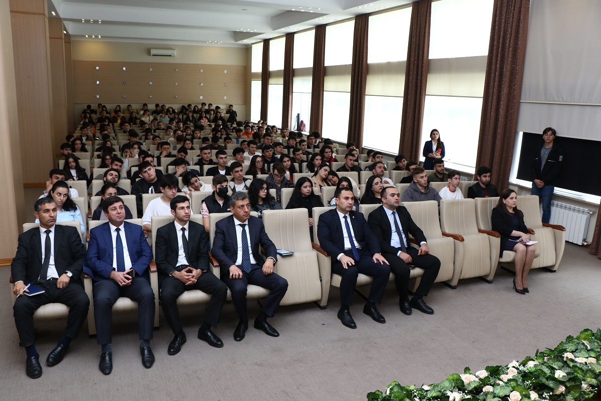AzMİU-da Təhsil Tələbə Krediti Fondunun infosessiyası keçirilib