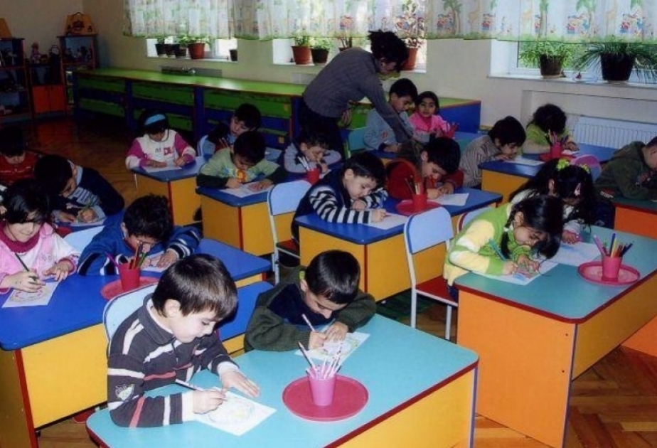 Pedaqoji işçilərin 87,5 faizi ali, 9,8 faizi orta ixtisas, 2,7 faizi tam orta təhsillidir