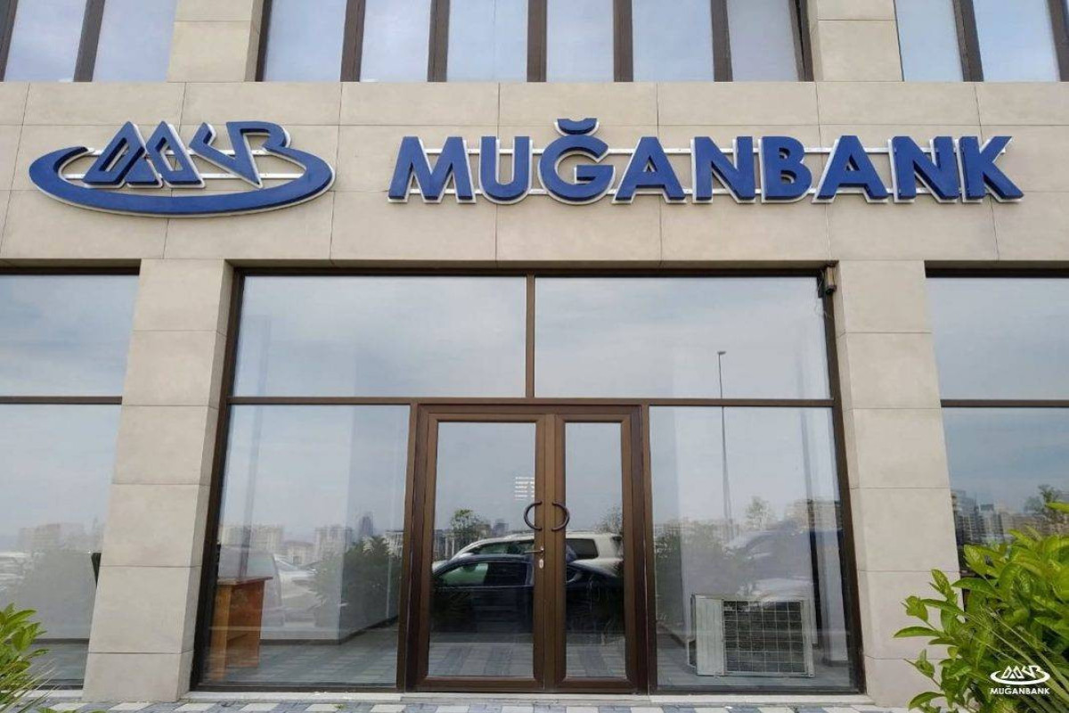Rektorun təssisçisi olduğu 