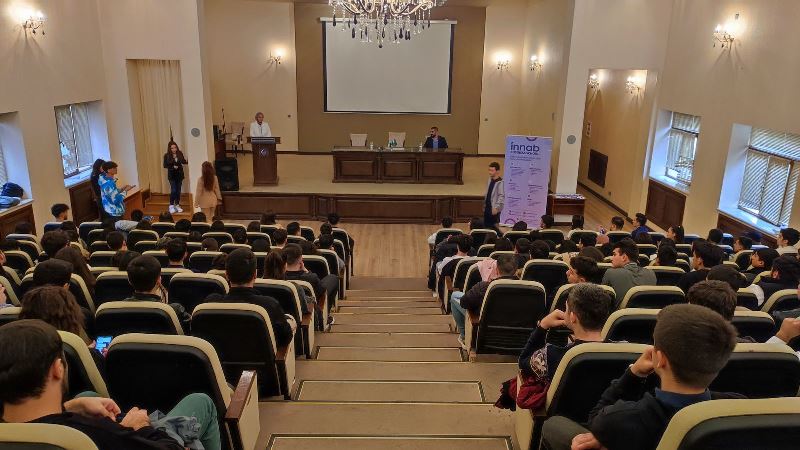 UNEC-də təlim: “Gələcəyin mühasibi necə olmalıdır?”