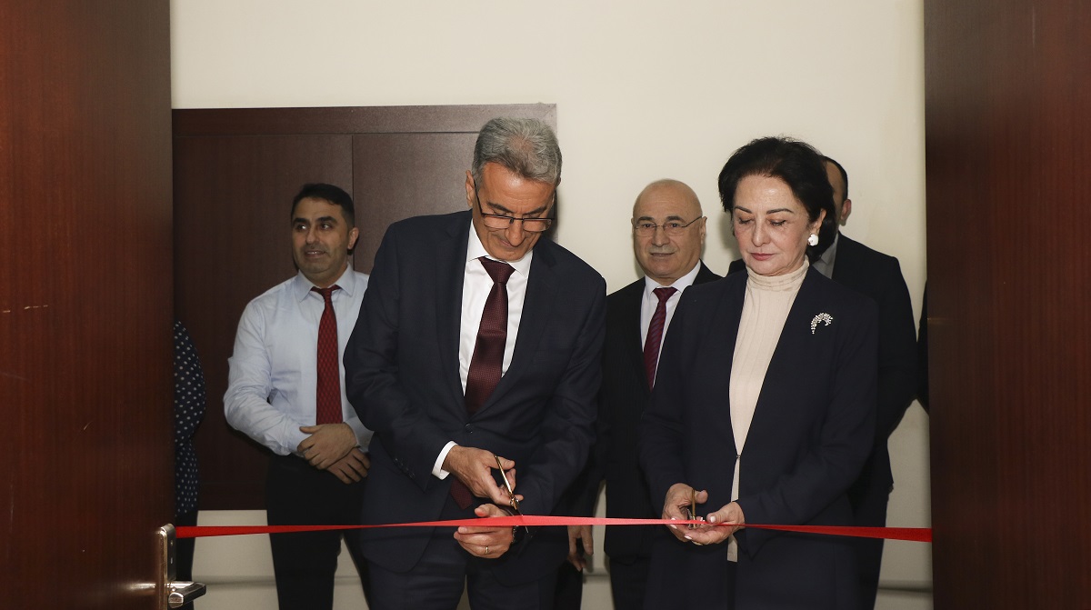 AzMİU-da daha bir laboratoriya istifadəyə verildi