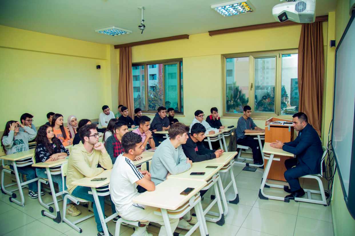 BMU-da tələbələr üçün seminar keçirilib