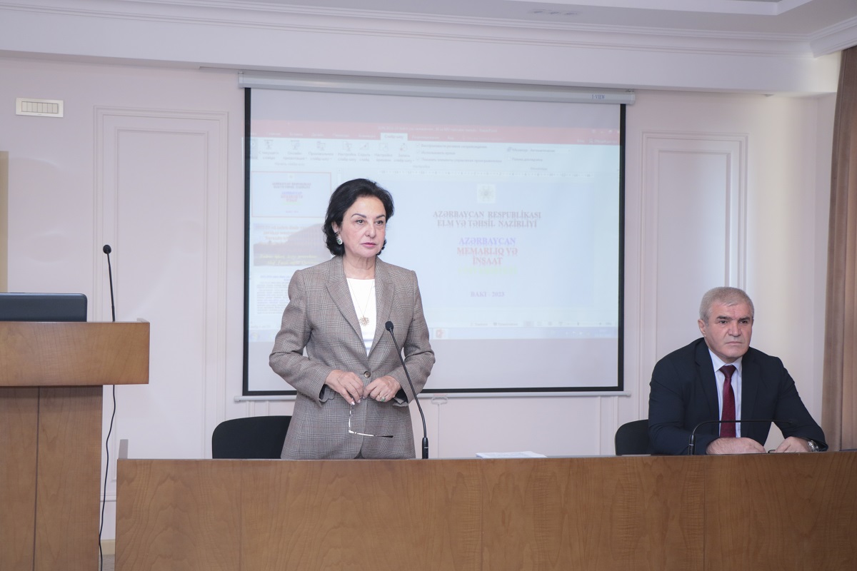 Elmi Şuranın növbəti iclasında hesabat dinlənilib