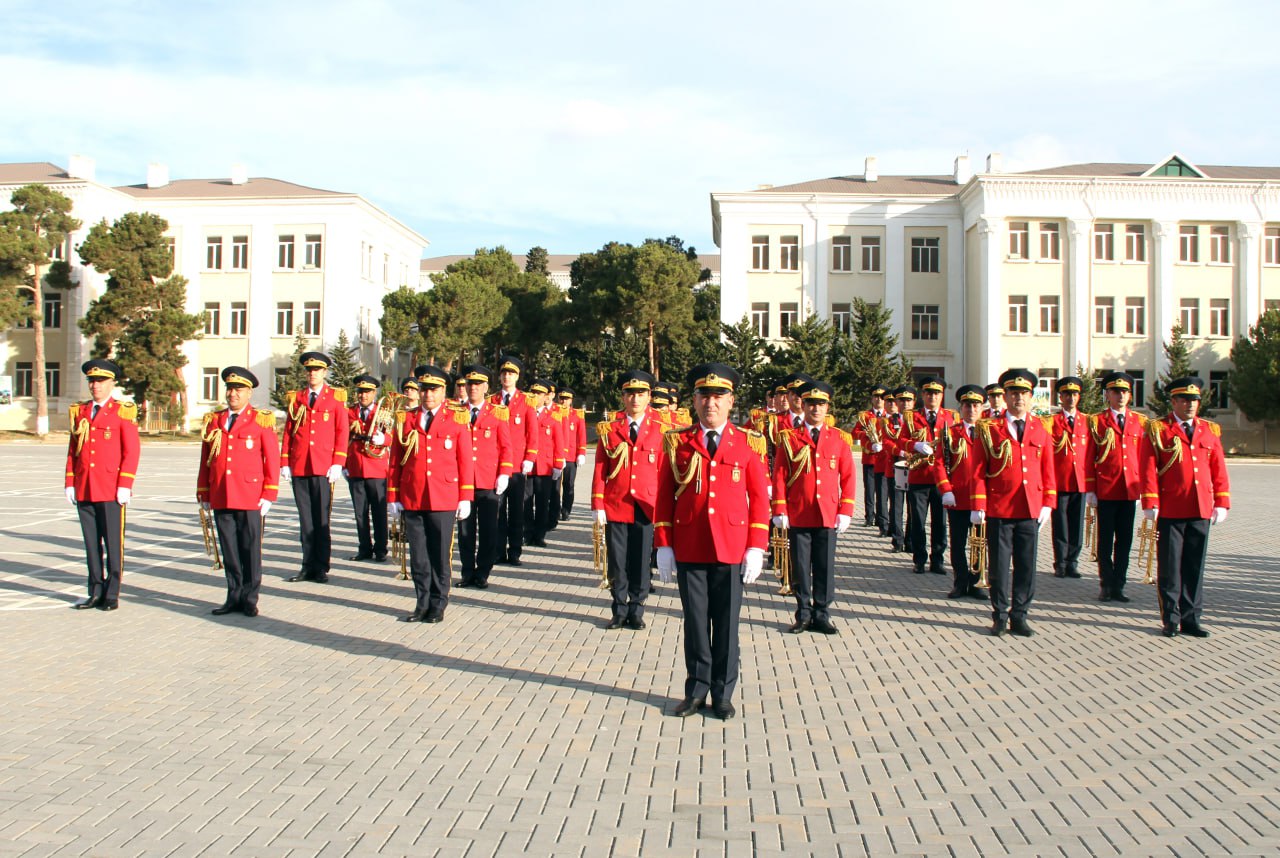 Hərbi İnstitutda Atatürkün xatirəsi anıldı 