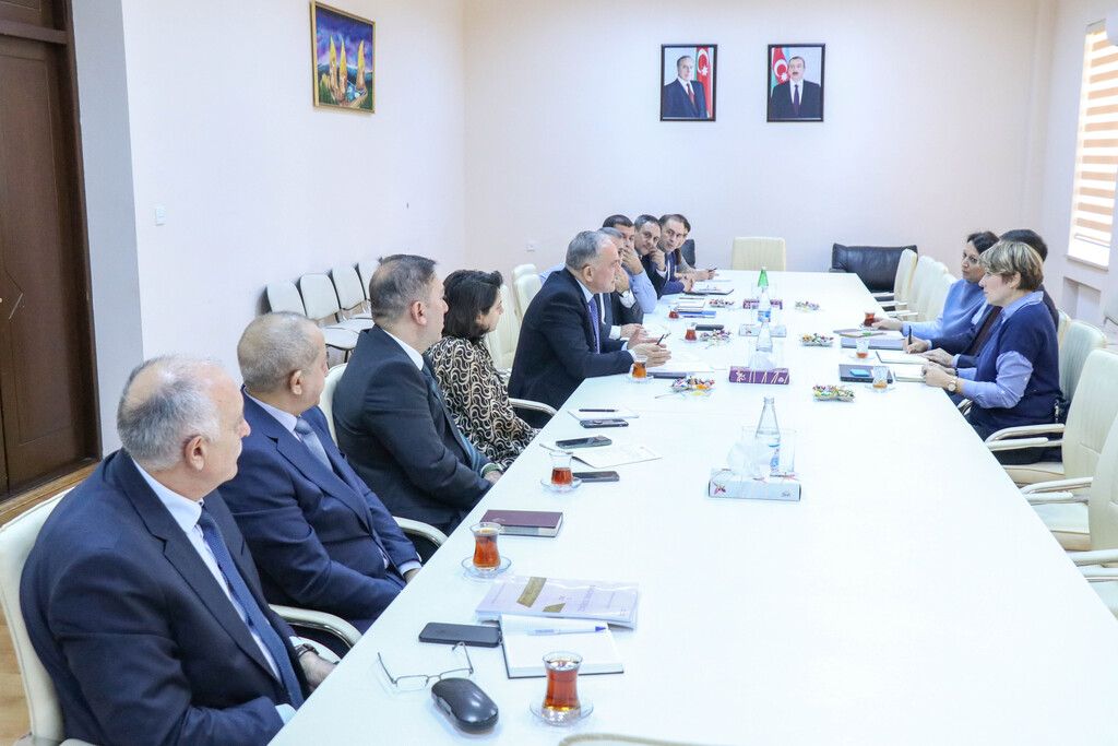 Rektor “Clarivate Analytics” şirkətinin nümayəndələri ilə görüşüb