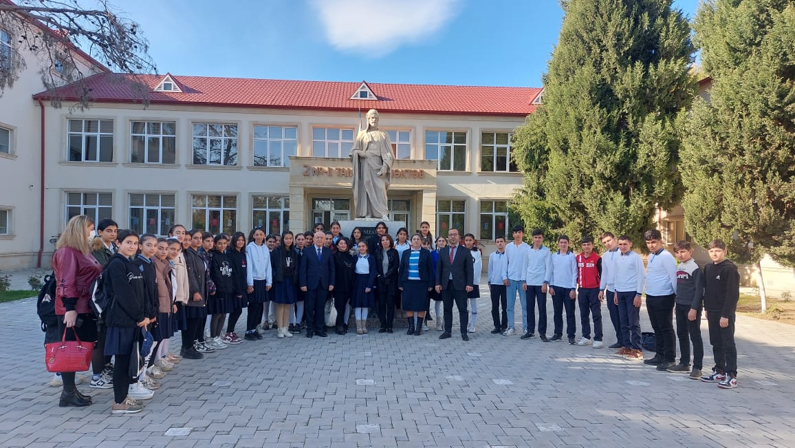Ağdaşda Ümummilli Liderə həsr olunan mühazirələr təşkil olunub