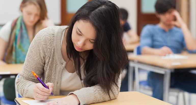 Test topluları niyə hər il yenilənir? - “Sistem dəyişdikcə...”