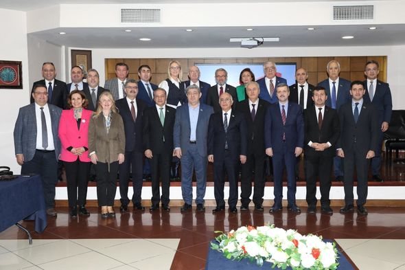 Ankara Universitetində Qərbi Azərbaycana Qayıdış Konsepsiyası müzakirə olundu