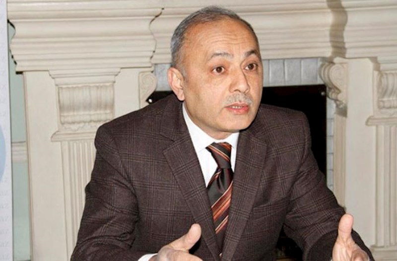 Rektor: Son zamanlar rəssamlıq ixtisaslarına qızların axını hiss olunur